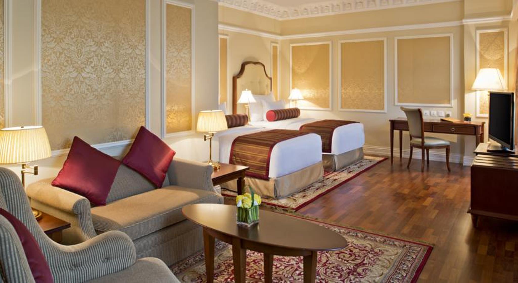 Warwick Doha Hotel Exterior photo